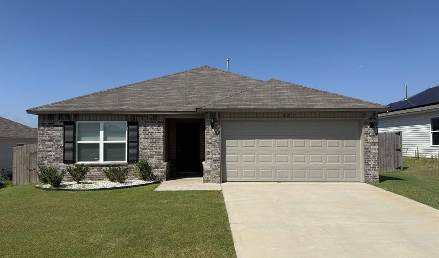 4057 Kings River Trl, Bauxite, AR 72011 - 3 Beds, 2 Bath