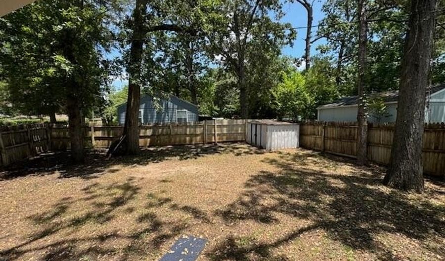 700 Cherry Dr, Aiken, SC 29803 - 3 Beds, 1 Bath