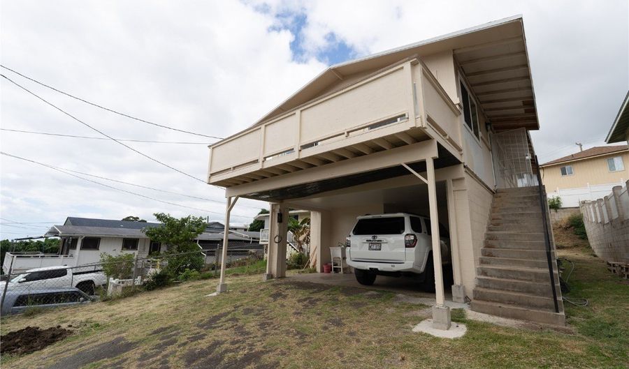 1918 Kealakai St, Honolulu, HI 96817 - 3 Beds, 2 Bath