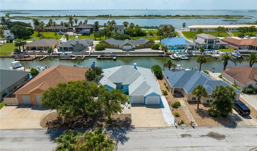 1025 Pompano Dr, Aransas Pass, TX 78336 - 3 Beds, 2 Bath
