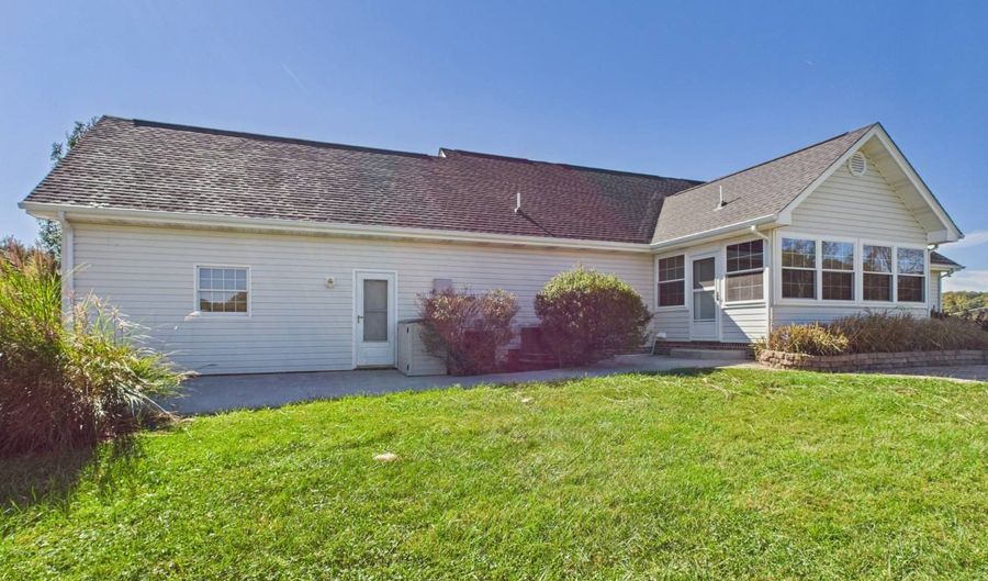 24065 Watauga Rd, Abingdon, VA 24211 - 4 Beds, 2 Bath