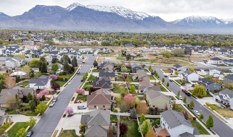 985 W SUNRISE, American Fork, UT 84003 - 7 Beds, 5 Bath
