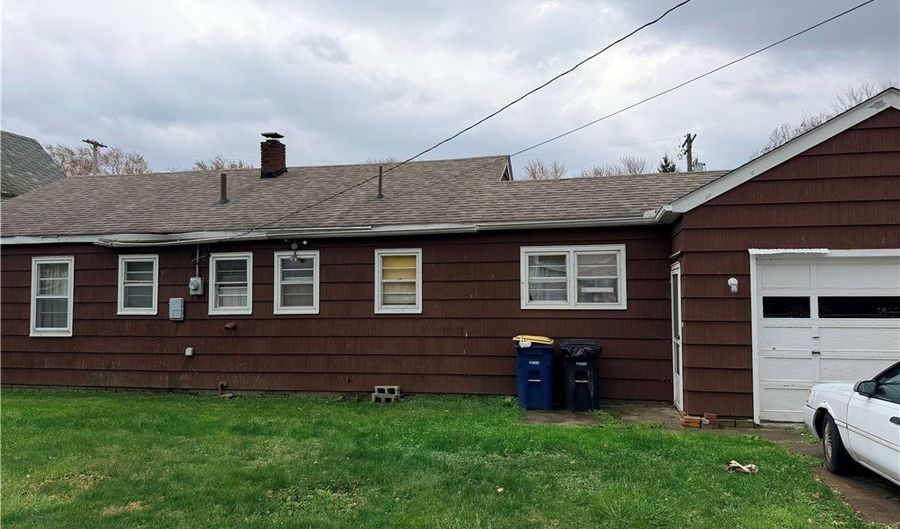 1651 W 3rd St, Ashtabula, OH 44004 - 3 Beds, 1 Bath
