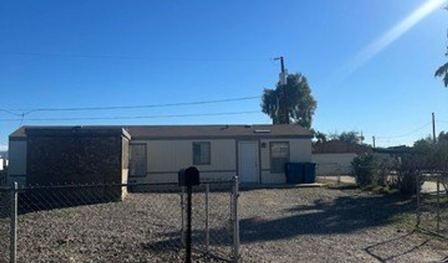 1826 Arrowhead Cv, Bullhead City, AZ 86442 - 2 Beds, 1 Bath