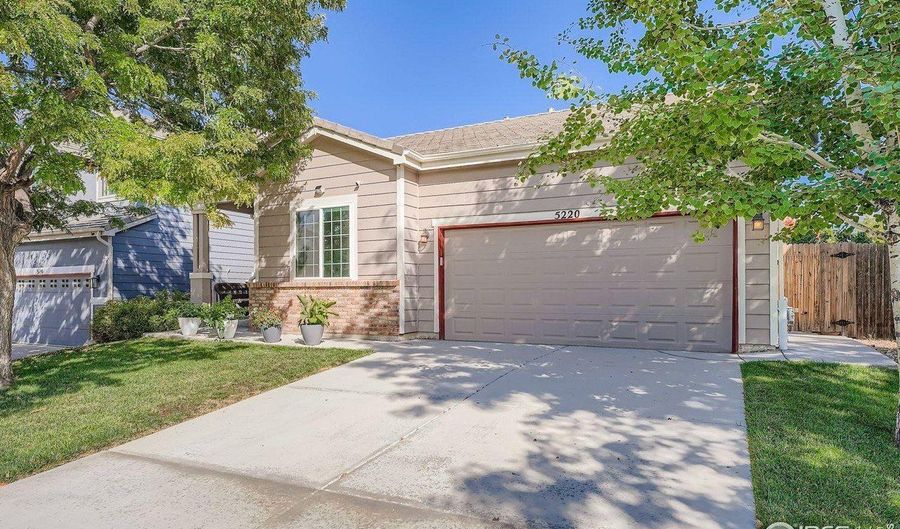 5220 S Sicily St, Aurora, CO 80015 - 3 Beds, 2 Bath