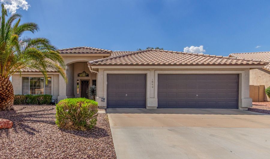 1060 N VILLAS Ln, Chandler, AZ 85224 - 3 Beds, 2 Bath