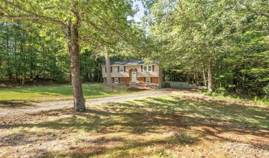 30 Diamond Ln, Goffstown, NH 03045 - 3 Beds, 2 Bath
