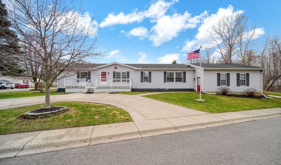 701 Missouri River Dr, Adrian, MI 49221 - 3 Beds, 2 Bath