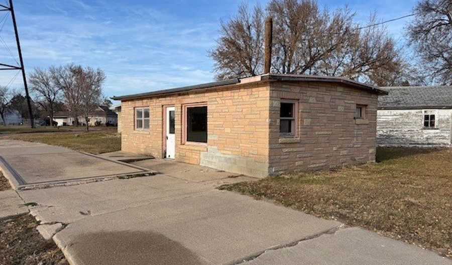 204 Front St, Atkinson, NE 68713 - 0 Beds, 1 Bath