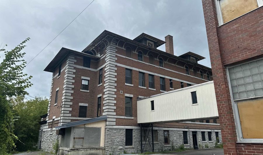 230 School St, Bennington, VT 05201 - 0 Beds, 0 Bath