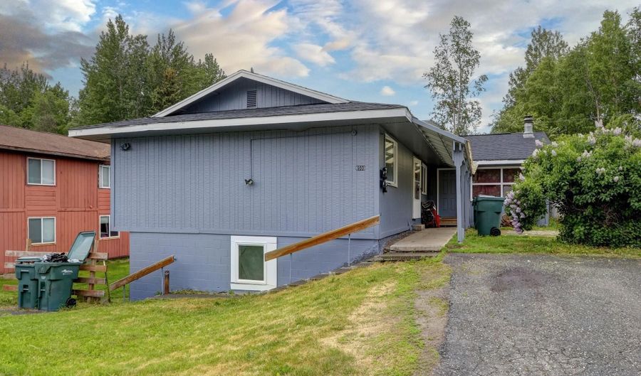 8500 Golden St, Anchorage, AK 99502 - 9 Beds, 4 Bath