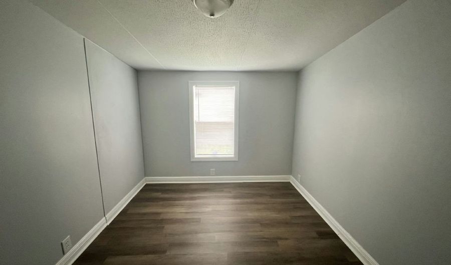 40 Tower Manor Cir W 40, Auburndale, FL 33823 - 3 Beds, 2 Bath