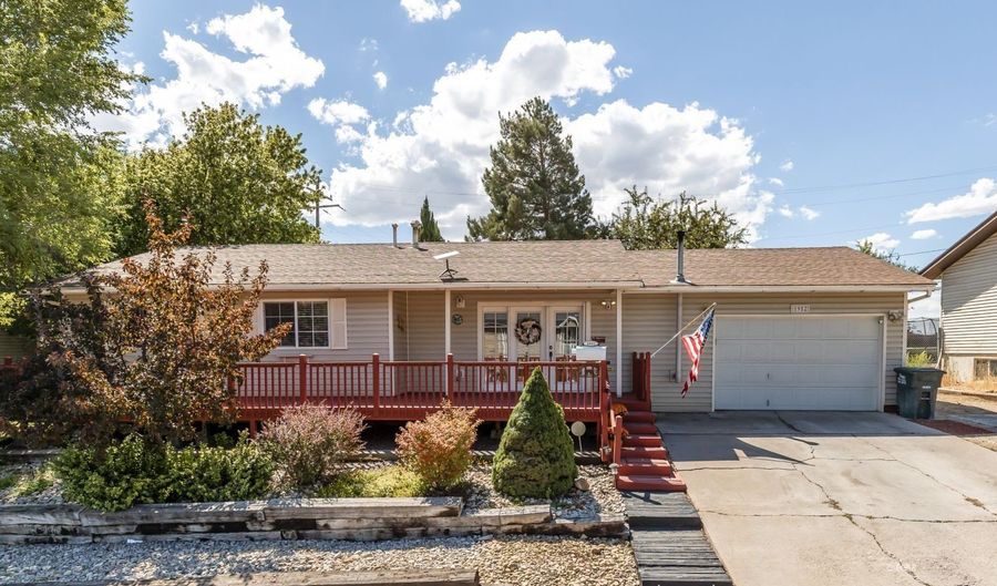 1952 View Dr, Elko, NV 89801 - 3 Beds, 2 Bath