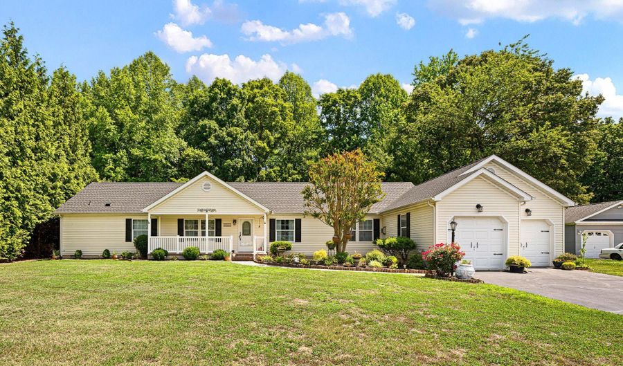563 WYNN WOOD Cir, Camden Wyoming, DE 19934 - 3 Beds, 3 Bath