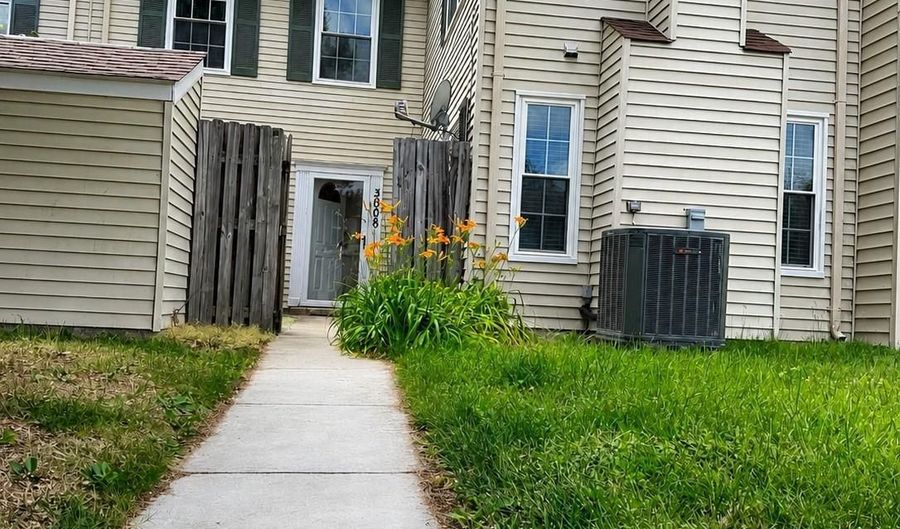 3006 NEW OAK Ln, Bowie, MD 20716 - 2 Beds, 2 Bath