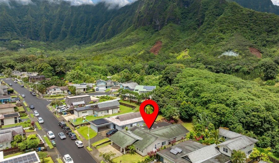46-455 Makena St, Kaneohe, HI 96744 - 4 Beds, 3 Bath