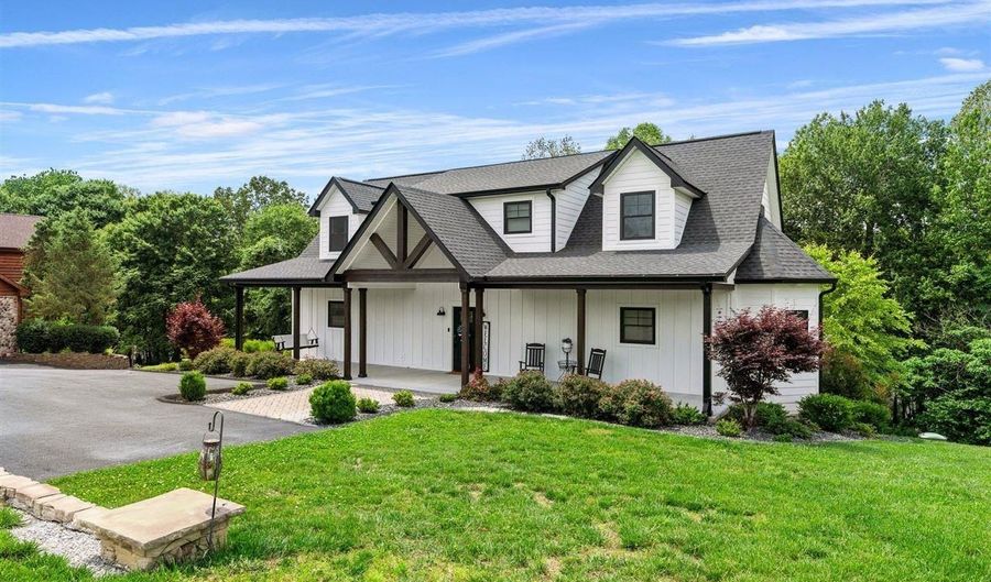 608 Eagle Point Dr, Austin, KY 42127 - 3 Beds, 4 Bath