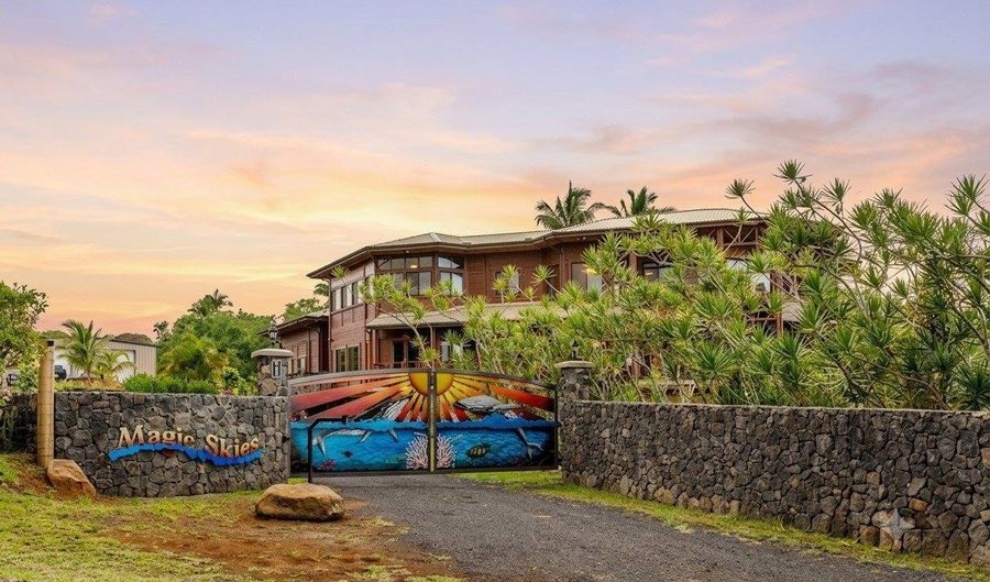 120 Woa Rd, Hilo, HI 96720 - 8 Beds, 8 Bath