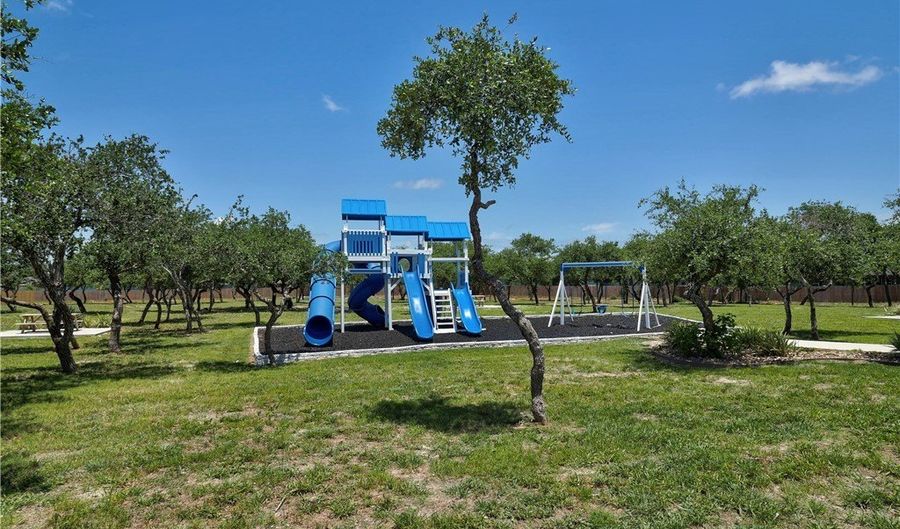 1938 Estes Flats Dr, Aransas Pass, TX 78336 - 4 Beds, 3 Bath