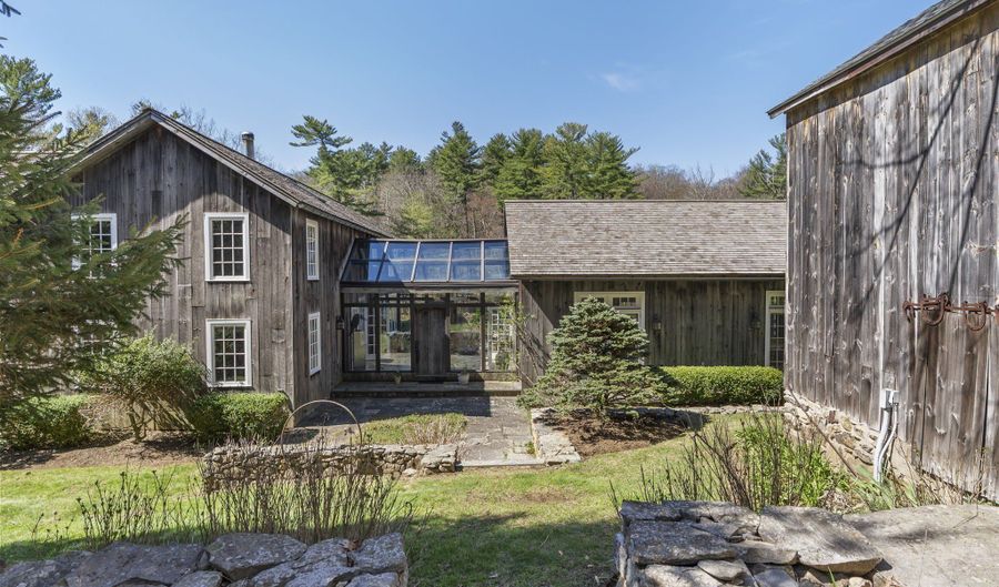 117-118 Dibble Hill Rd, Cornwall, CT 06796 - 4 Beds, 5 Bath