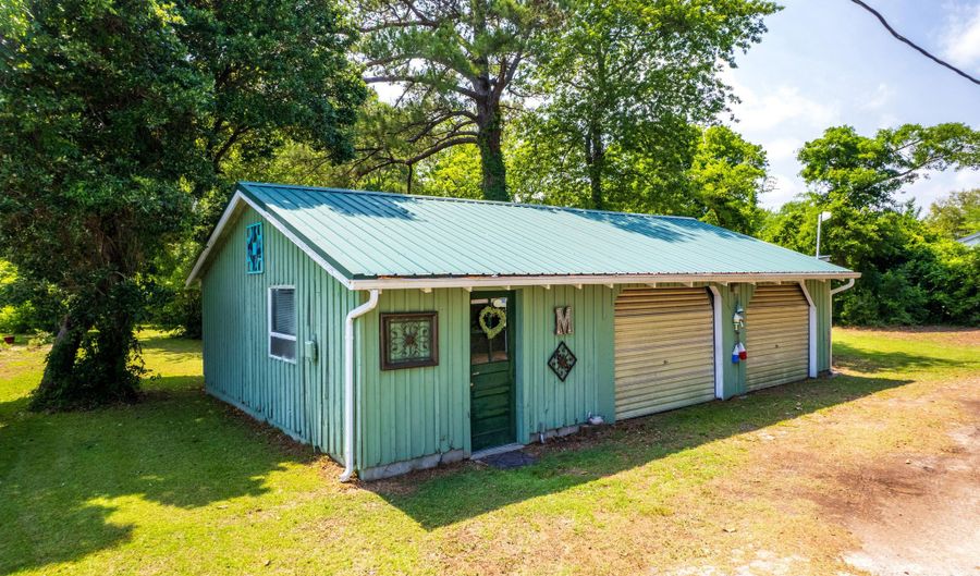 130 Bunch Rd, Aydlett, NC 27916 - 3 Beds, 2 Bath