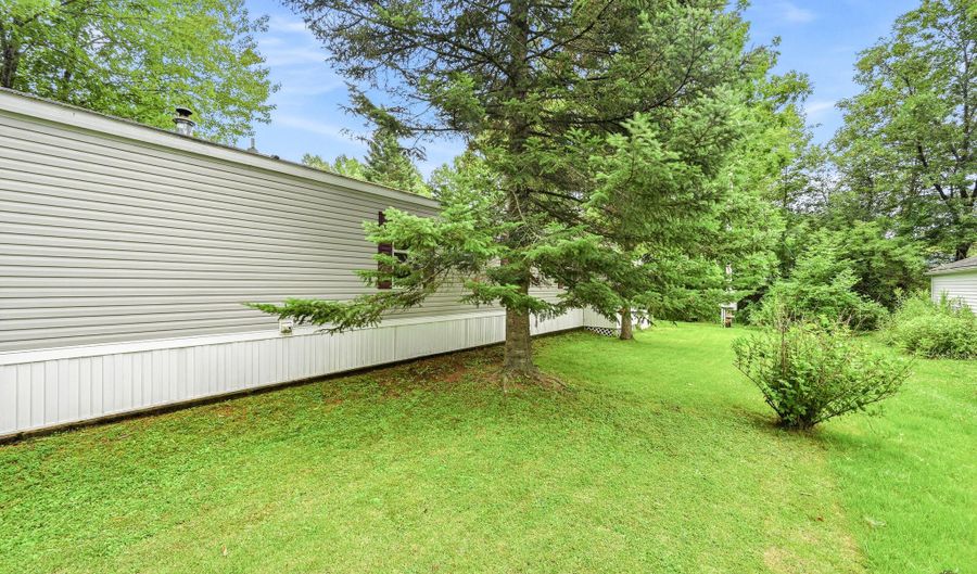 42 Sparrow Dr, Augusta, ME 04330 - 2 Beds, 2 Bath