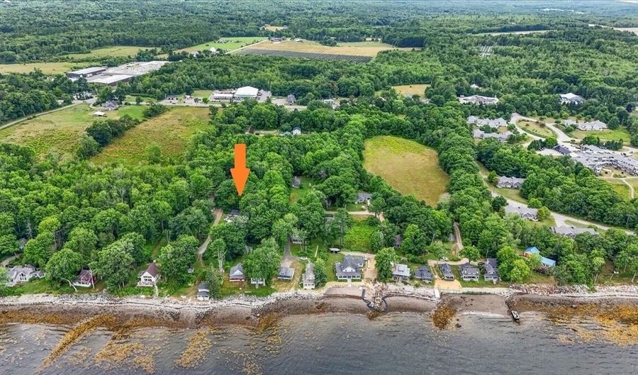 46 Battery Rd, Belfast, ME 04915 - 3 Beds, 1 Bath
