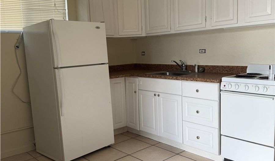 640 6th St B, Boulder City, NV 89005 - 0 Beds, 1 Bath