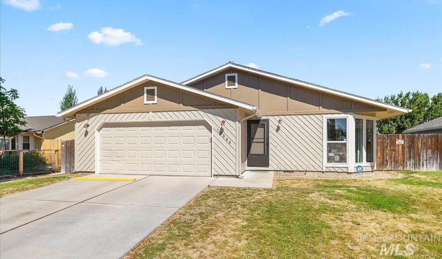 10880 W Albany St, Boise, ID 83713 - 3 Beds, 2 Bath