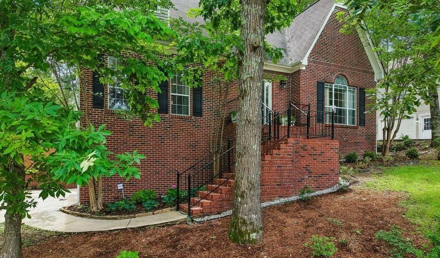 184 GRANDE VIEW Ln, Alabaster, AL 35114 - 4 Beds, 3 Bath