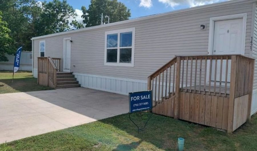 1421 West Dr 157, Alden, NY 14004 - 2 Beds, 1 Bath