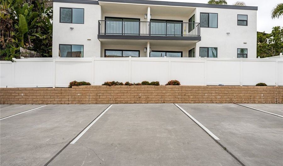 250 Avenida Lobeiro C, San Clemente, CA 92672 - 3 Beds, 2 Bath