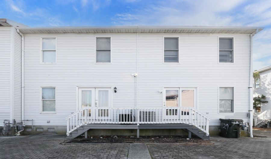 127 N Rhode Island Ave, Atlantic City, NJ 08401 - 3 Beds, 2 Bath