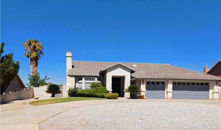 16254 Olalee, Apple Valley, CA 92307 - 4 Beds, 2 Bath