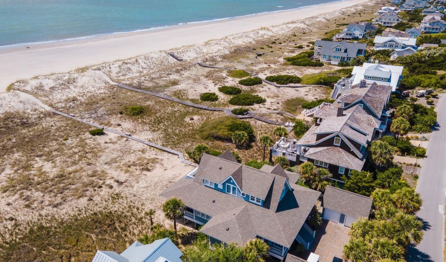 980 S Bald Head Wynd, Bald Head Island, NC 28461 - 5 Beds, 6 Bath