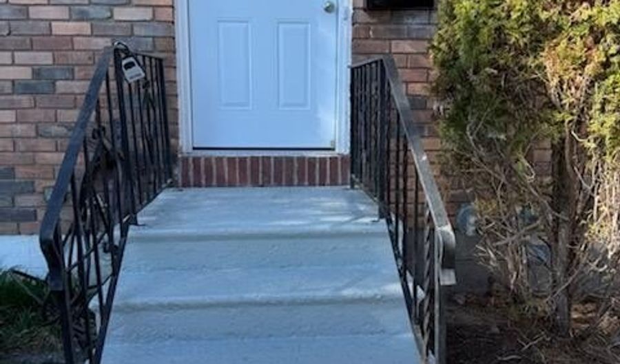 285 Mt Hope Dr, Albany, NY 12202 - 3 Beds, 2 Bath