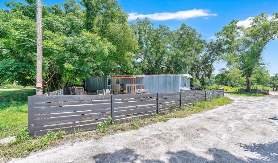 4850 W PONKAN Rd, Apopka, FL 32712 - 6 Beds, 4 Bath