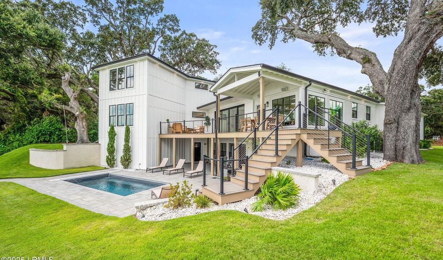 2102 Bay St, Beaufort, SC 29902 - 7 Beds, 7 Bath