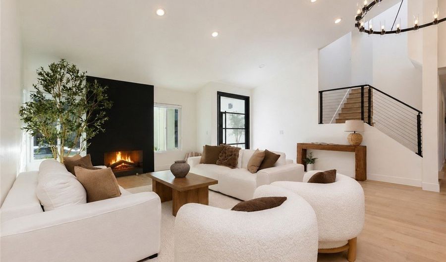13297 Portofino, Del Mar, CA 92014 - 5 Beds, 4 Bath