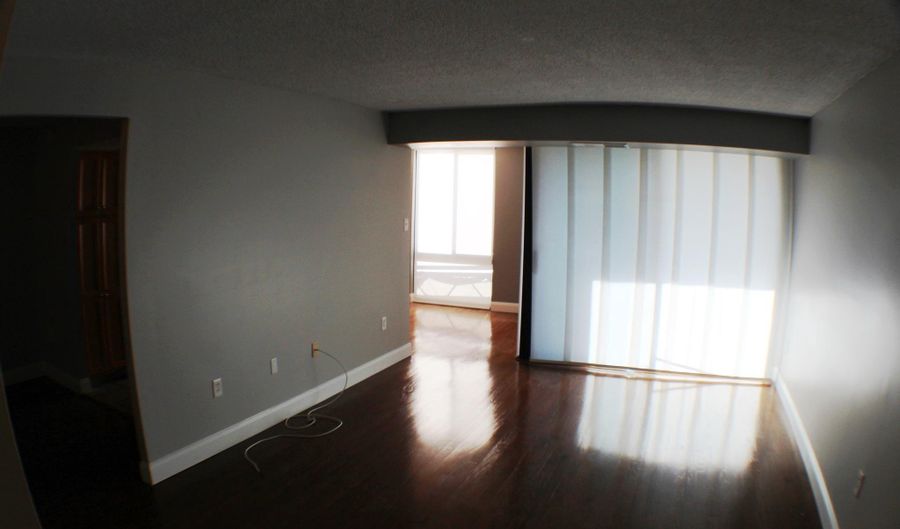 4500 S FOUR MILE RUN Dr 823, Arlington, VA 22204 - 2 Beds, 2 Bath