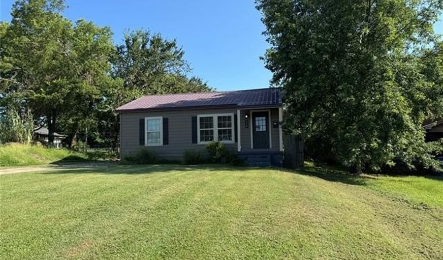 514 W Jackson, McAlester, OK 74501 - 2 Beds, 1 Bath
