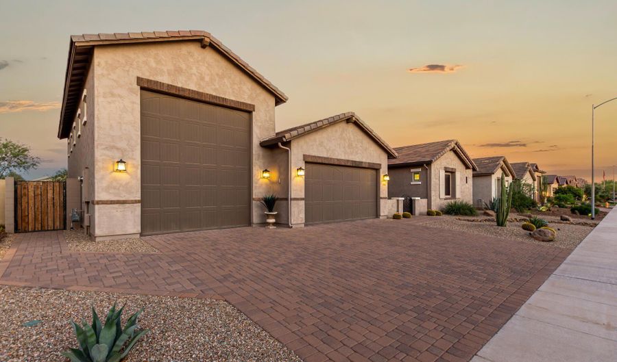 31609 N 41ST Pl, Cave Creek, AZ 85331 - 4 Beds, 3 Bath