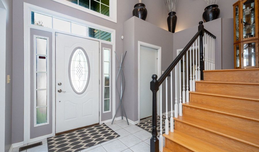541 N 4th Ave, Addison, IL 60101 - 5 Beds, 4 Bath