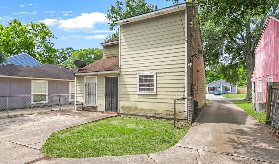 1753 Fountain Ave, Baton Rouge, LA 70810 - 2 Beds, 2 Bath