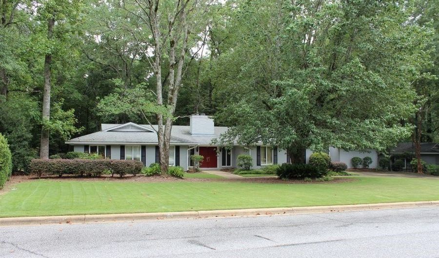 441 KIMBERLY Dr, Auburn, AL 36832 - 5 Beds, 3 Bath