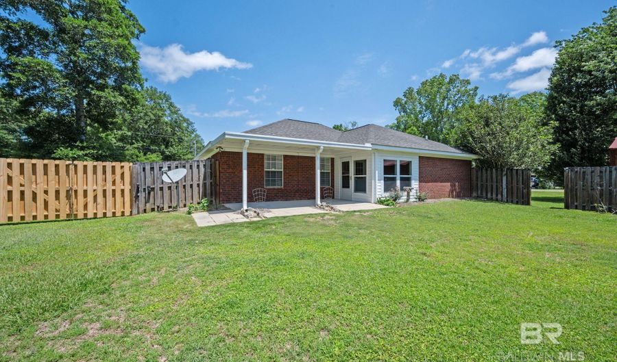 400 W 15th St, Bay Minette, AL 36507 - 3 Beds, 2 Bath