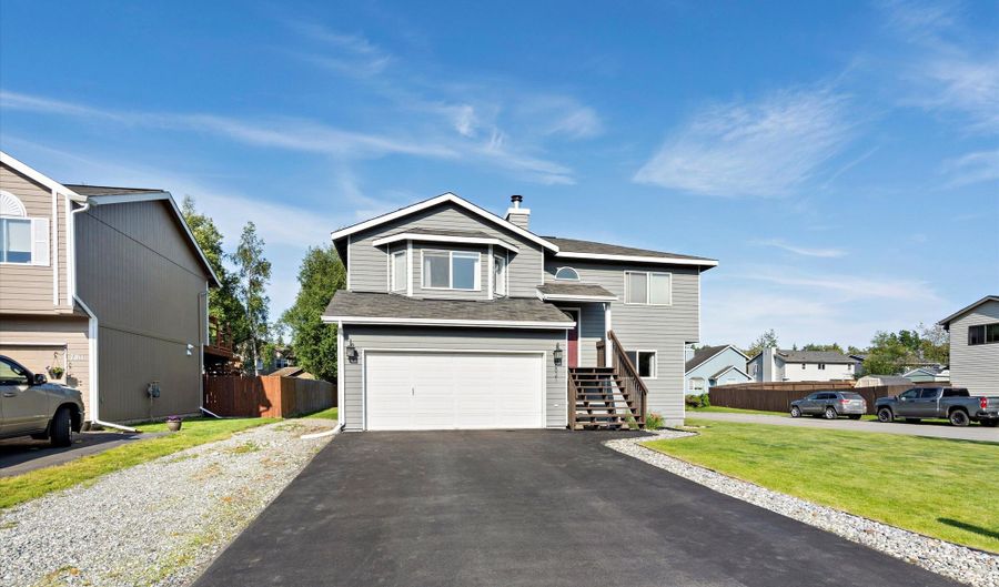 7821 Charlotte Cir, Anchorage, AK 99502 - 4 Beds, 3 Bath