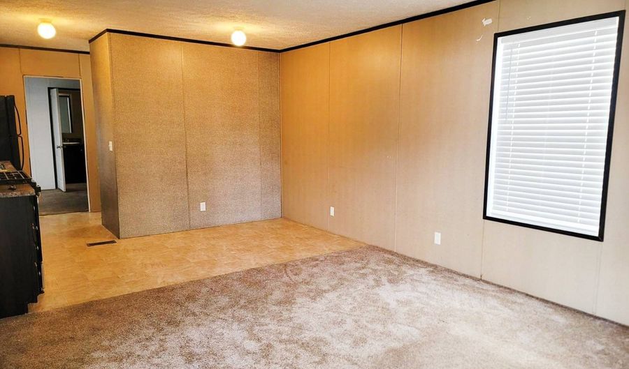 2403 CLayton Ave 106, Albert Lea, MN 56007 - 3 Beds, 2 Bath