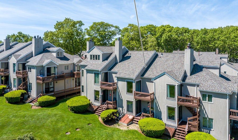 17 Ships Way, Bourne, MA 02532 - 2 Beds, 3 Bath
