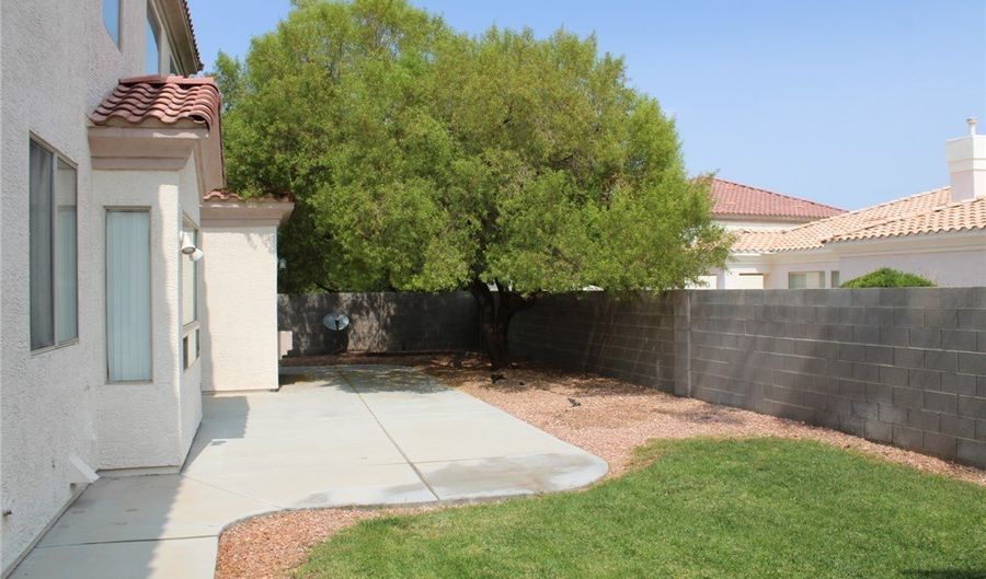 64 ARCADIAN Shrs, Las Vegas, NV 89148 - 5 Beds, 3 Bath